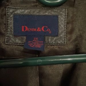 VINTAGE Denim & Co DARK BROWN LEATHER COAT